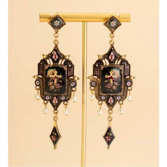 No Brand Jewelry - Edwardian Earrings